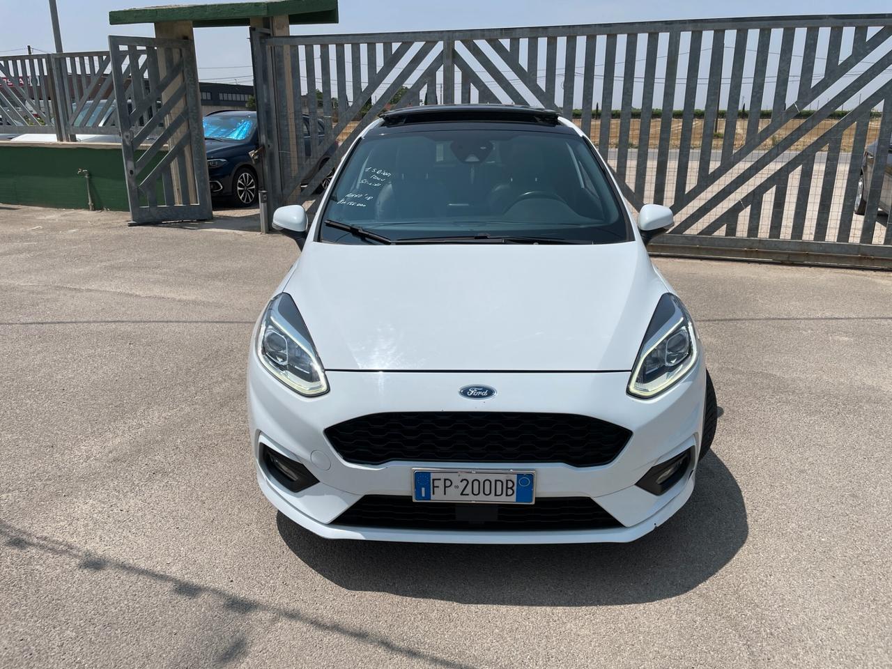 Ford Fiesta 1.5 TDCi 120 CV 3 porte ST-Line-TETTO-PELLE-NAVIGATORE