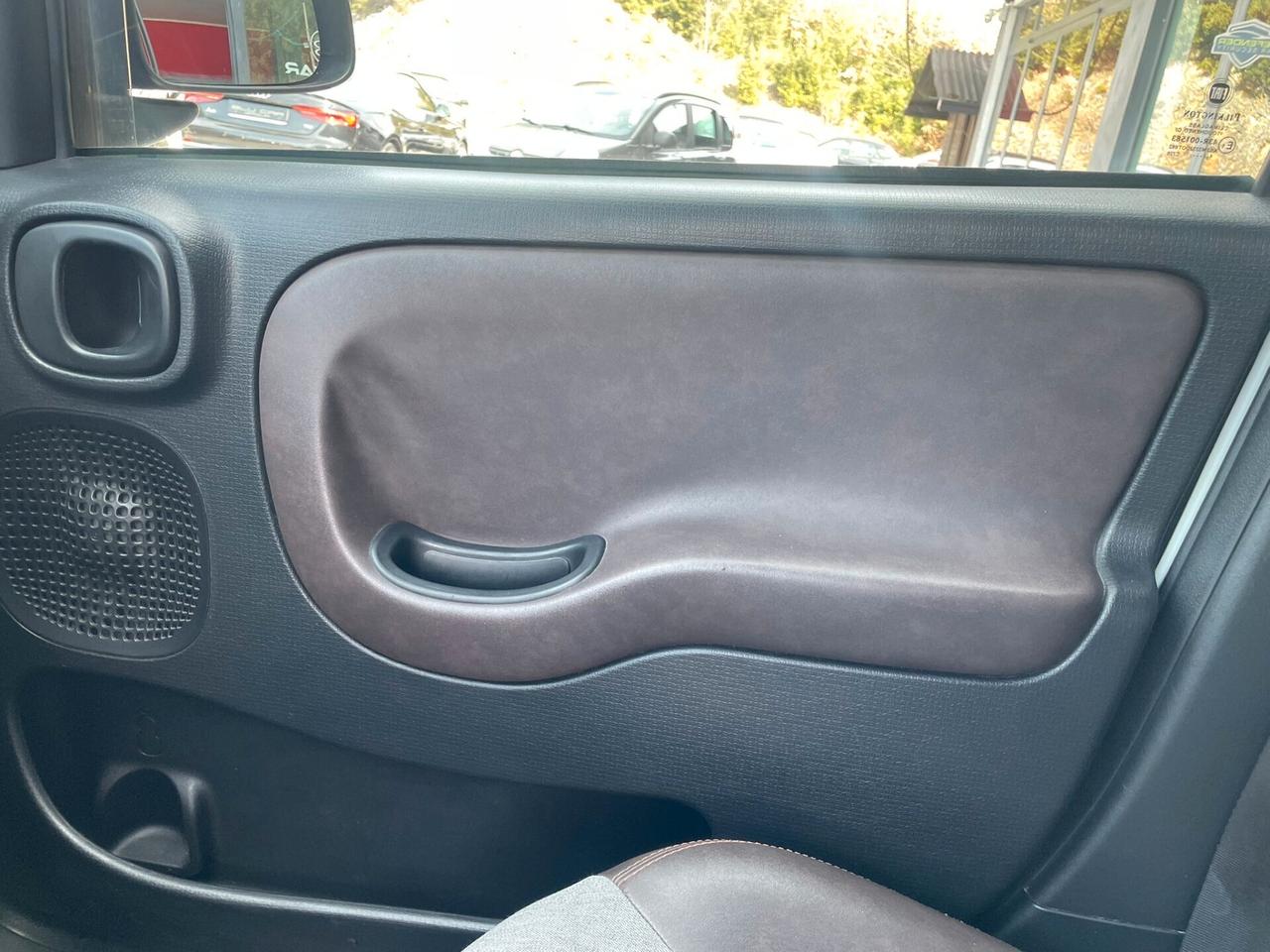 FIAT PANDA CROSS 1.3MJT 4x4 75cv GANCIO TRAINO