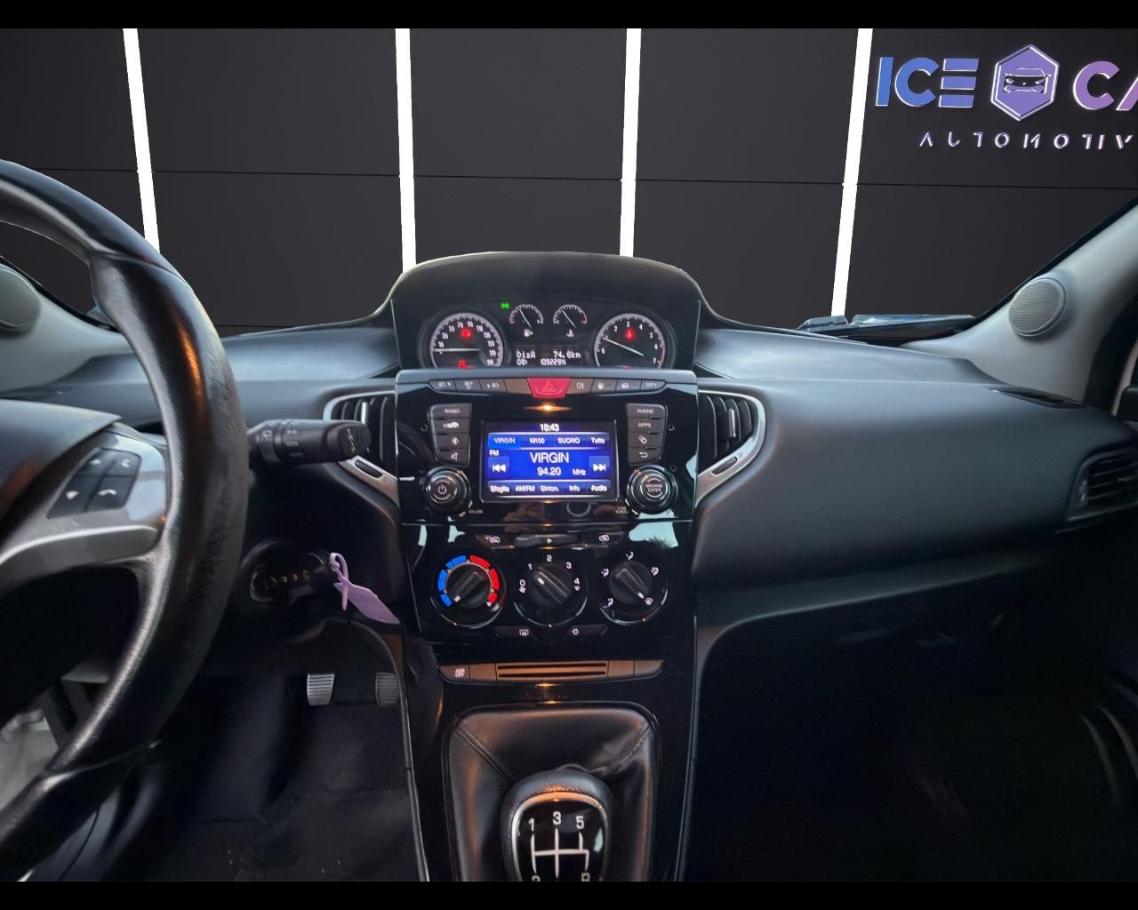 LANCIA Ypsilon 3ª serie - Ypsilon 1.2 69 CV 5 porte GPL Ecochic Elefantino Blu