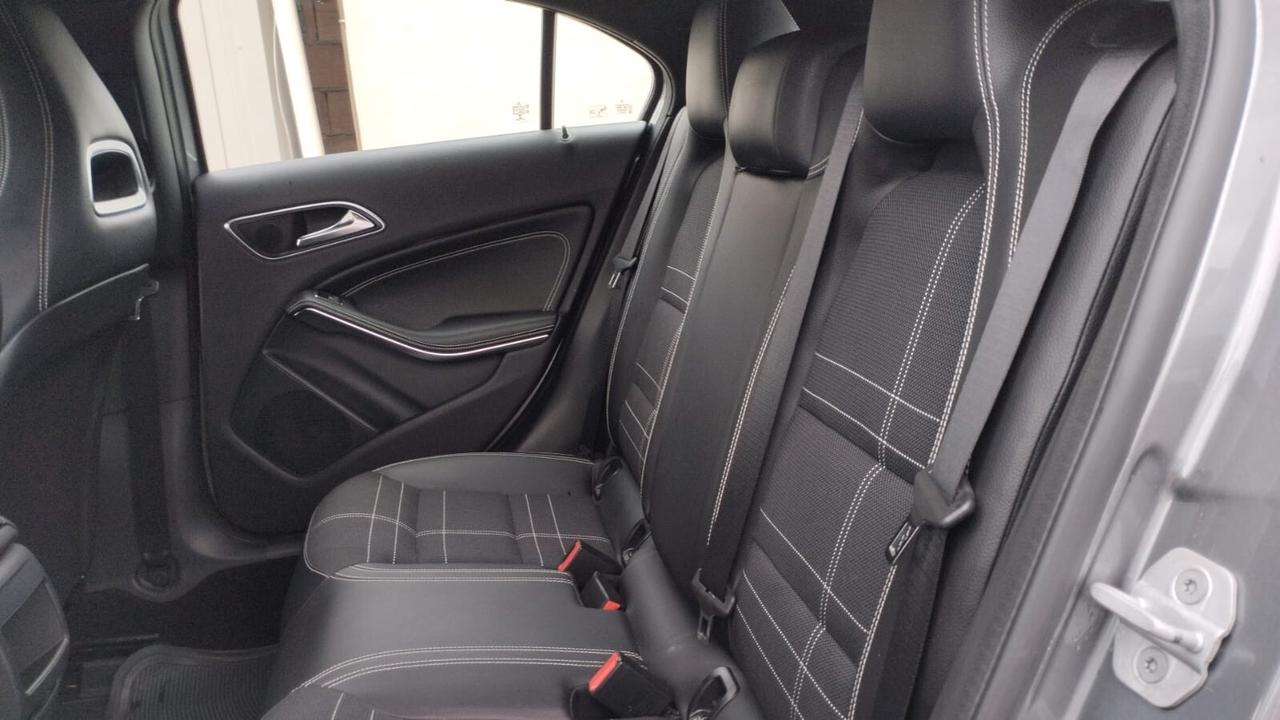 Mercedes-benz A 180 CDI BlueEFFICIENCY Premium