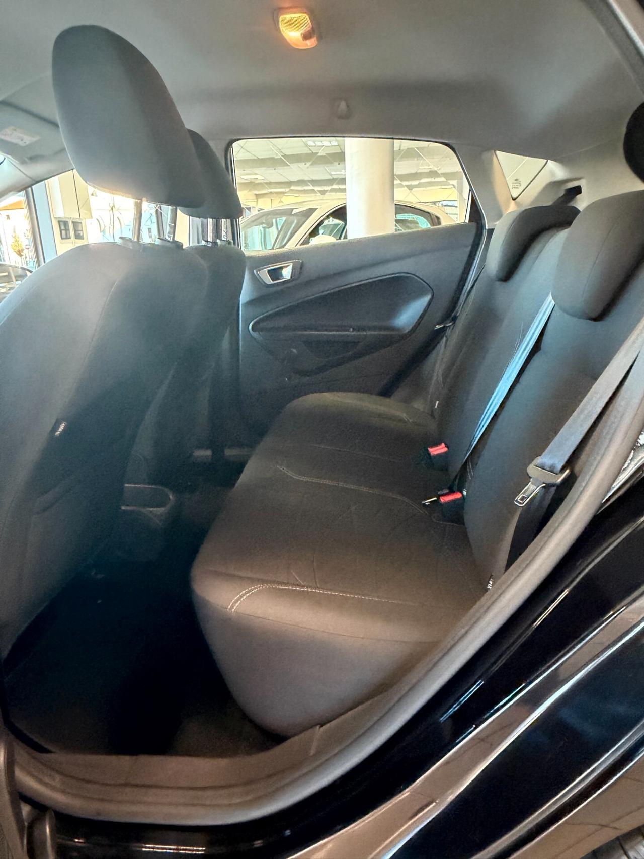 Ford Fiesta 1.5 TDCi 75CV 5 porte Black & White Edition