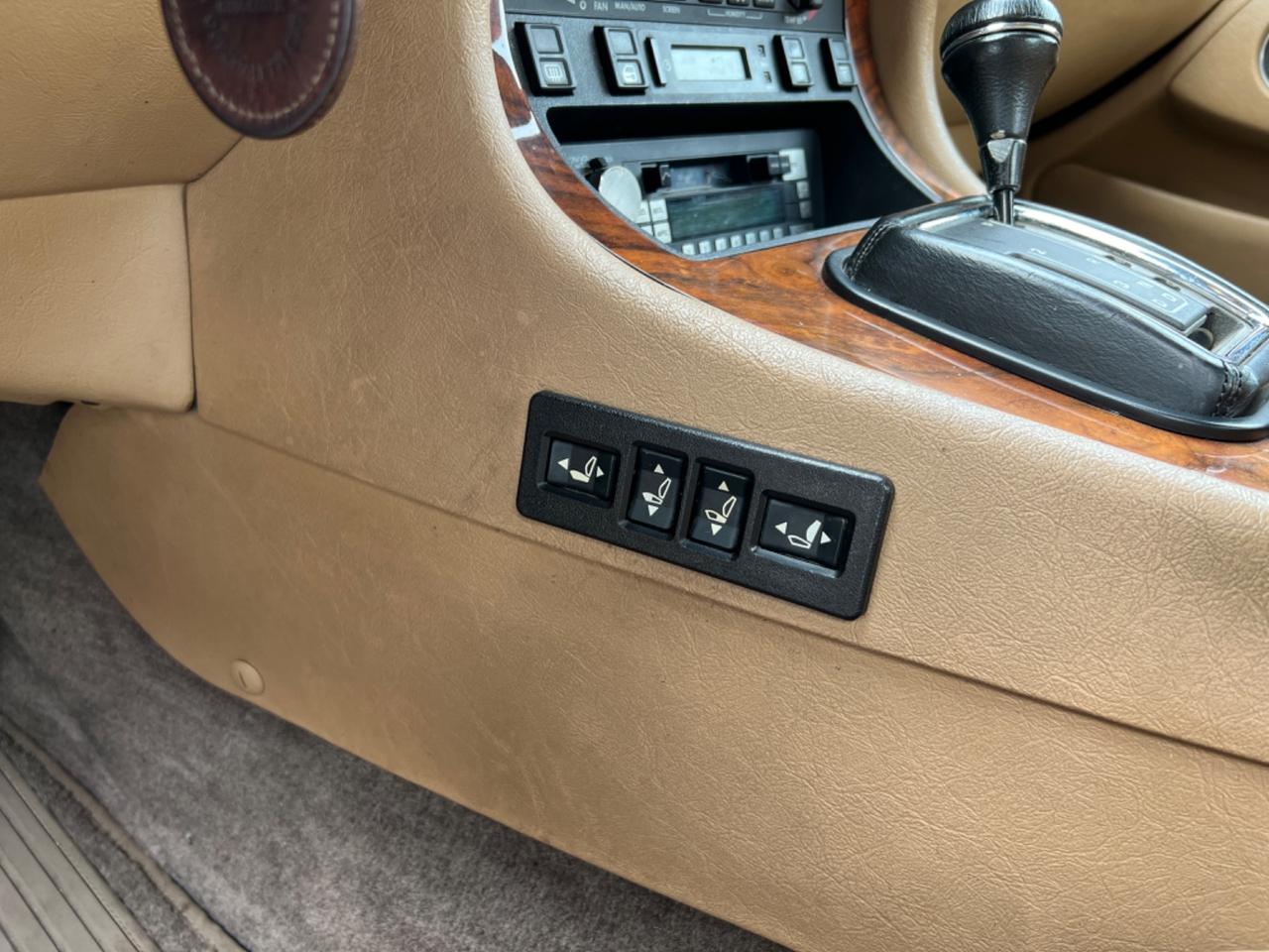 Jaguar XJ XJ6 4.0