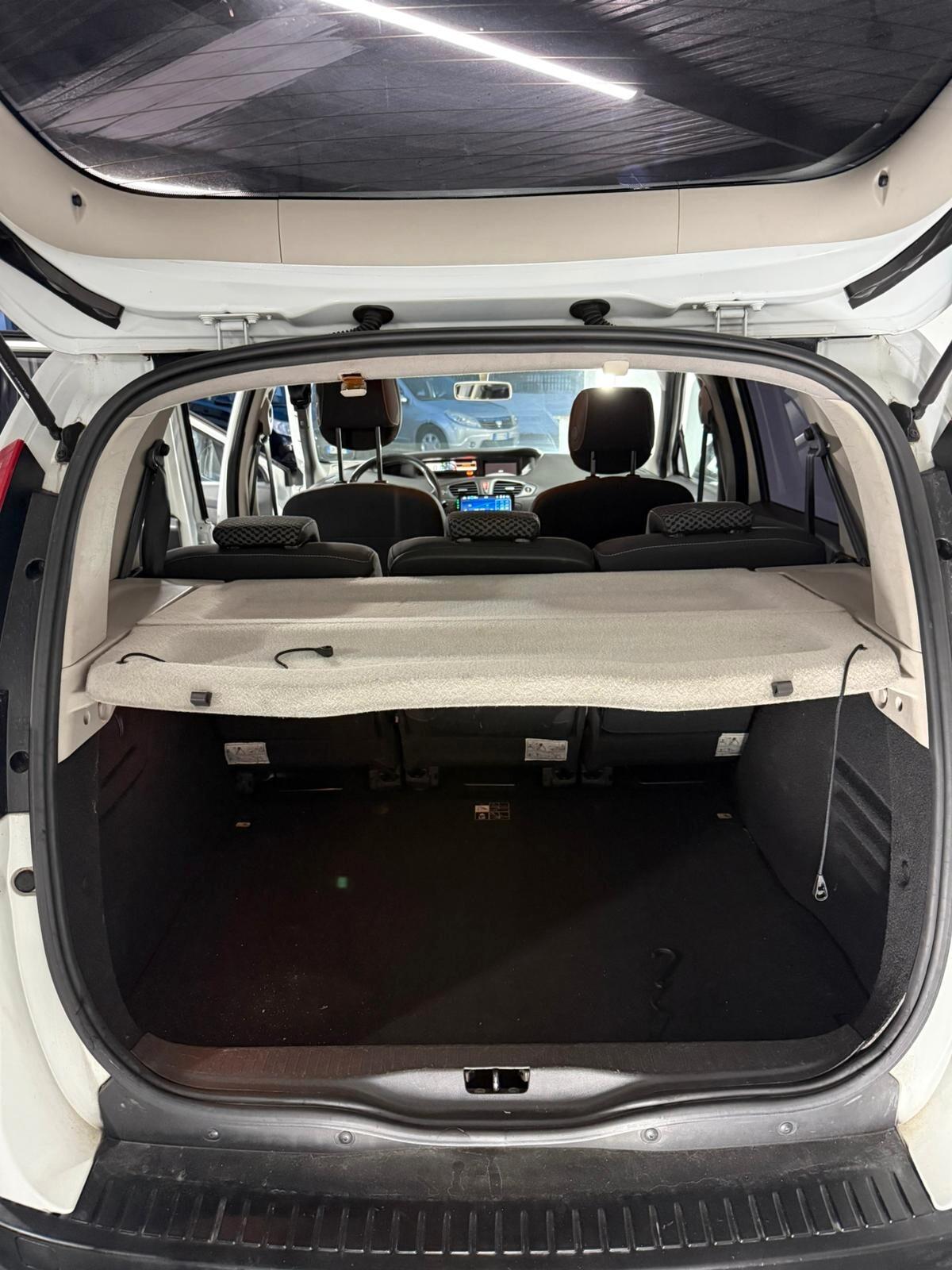 Renault Scenic Scénic X-Mod 1.5 dCi 110CV Luxe