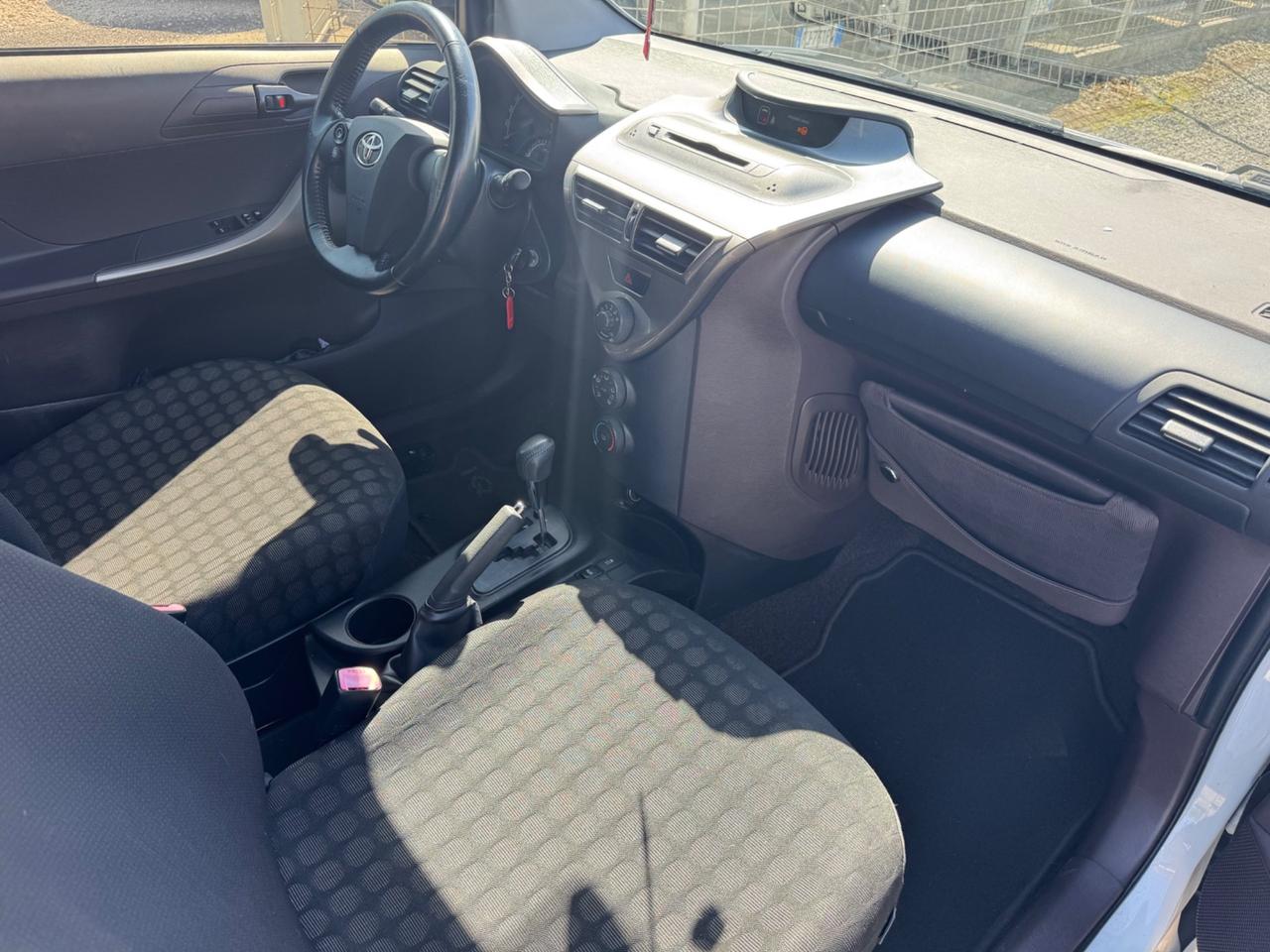 Toyota iQ 1.0 Multidrive Versione Lancio