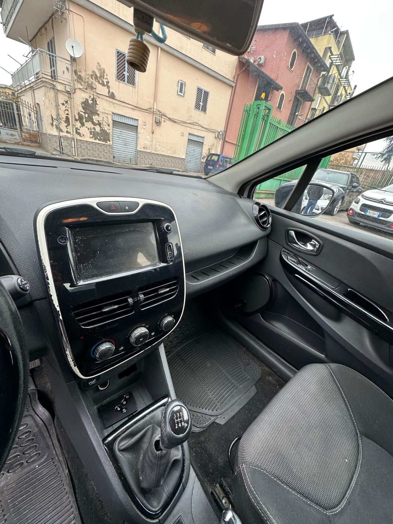 Renault Clio 1.2 16V 5 porte GPL Yahoo!