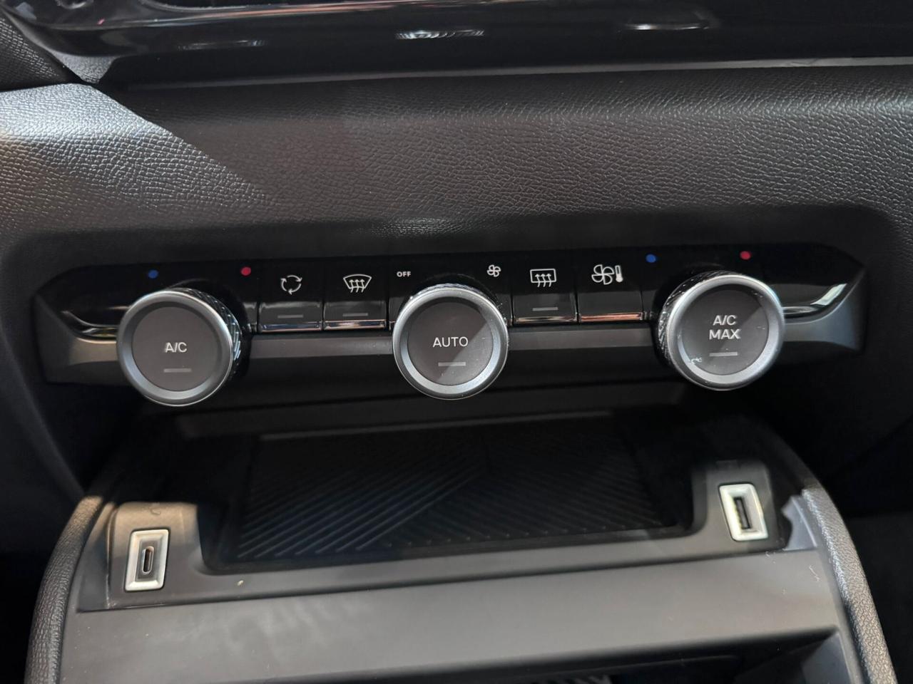 Citroen C4 PureTech 100 S&S Feel