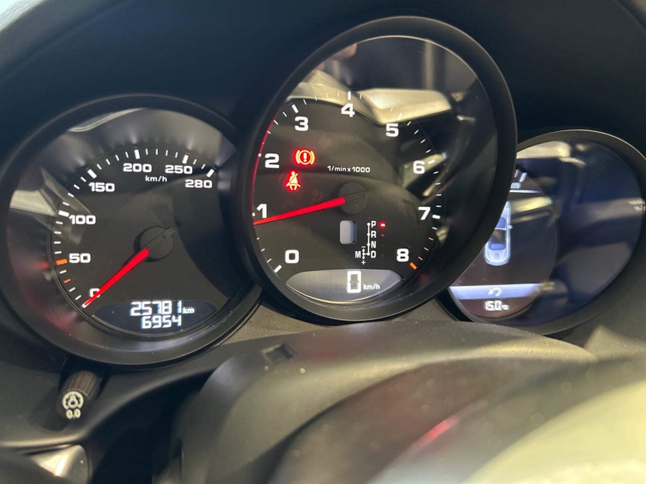 Porsche 718 Spyder Boxster PDK