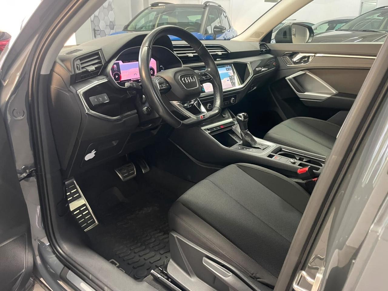 Audi Q3 35 TDI S tronic line edition Identity Black Tetto Apribile