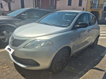 Lancia Ypsilon 1.2 69 CV 5 porte Elefantino Blu