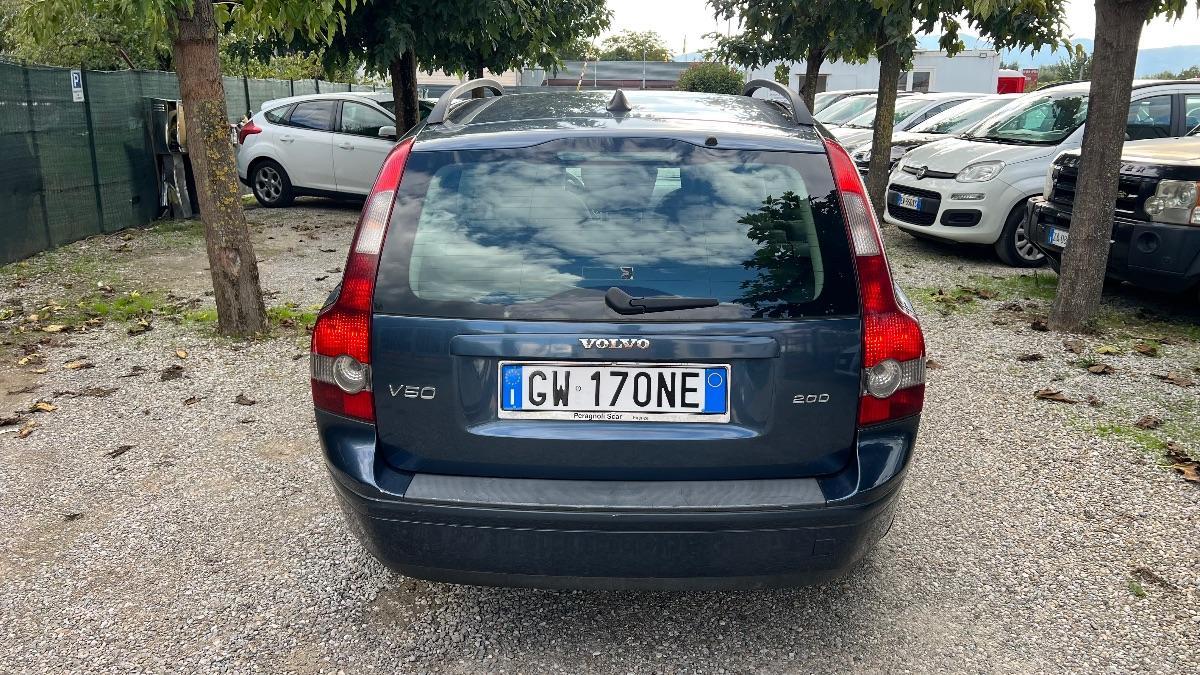 VOLVO - V50 2.0d Summum