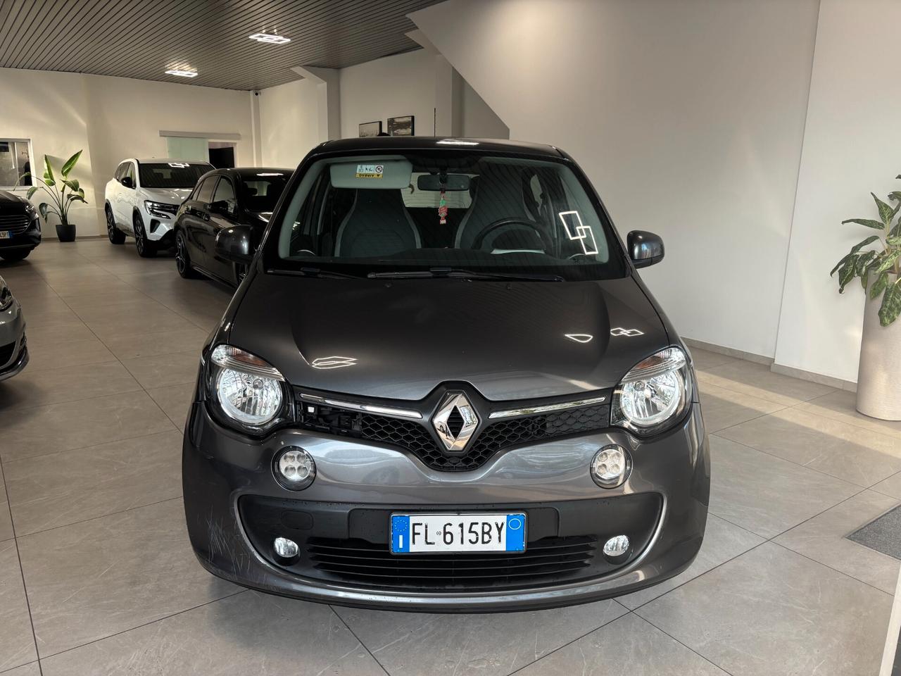 Renault Twingo SCe EDC La Parisienne