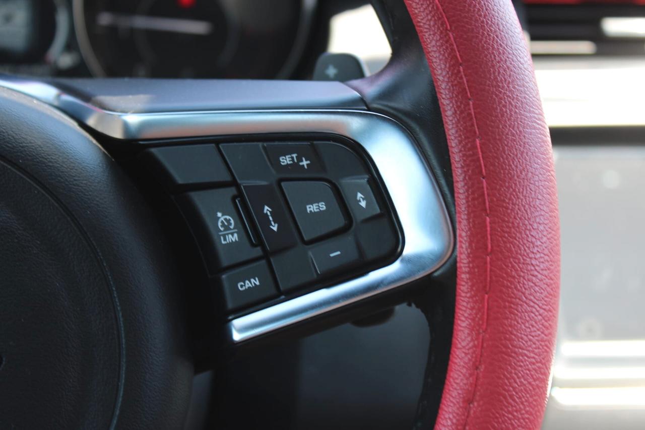 Jaguar E-Pace Tua A SOLI 318€ al mese Anticipo Zero