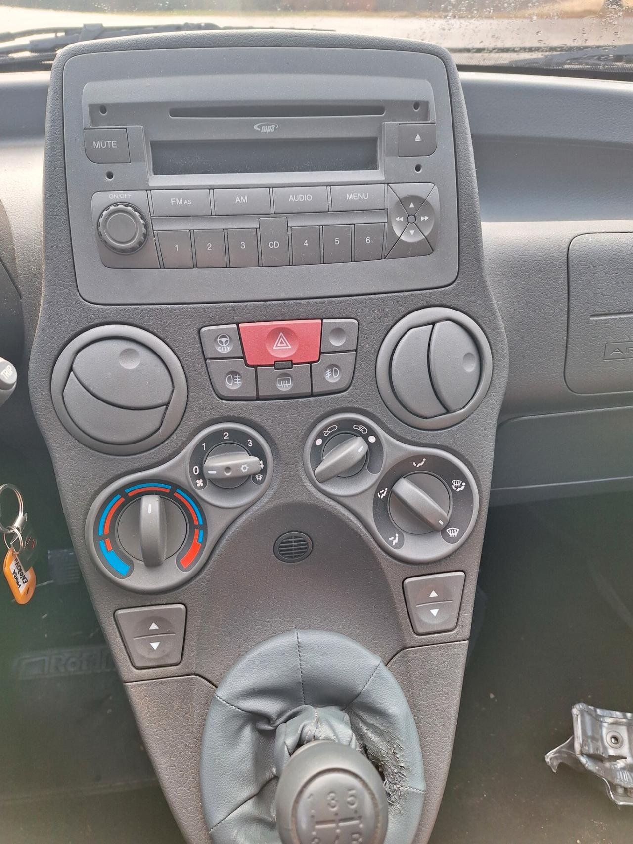 Fiat Panda 1.3 MJT 16V DPF 4x4 Climbing