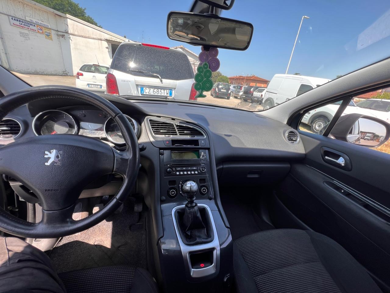 Peugeot 5008 1.6 HDi 110CV Business