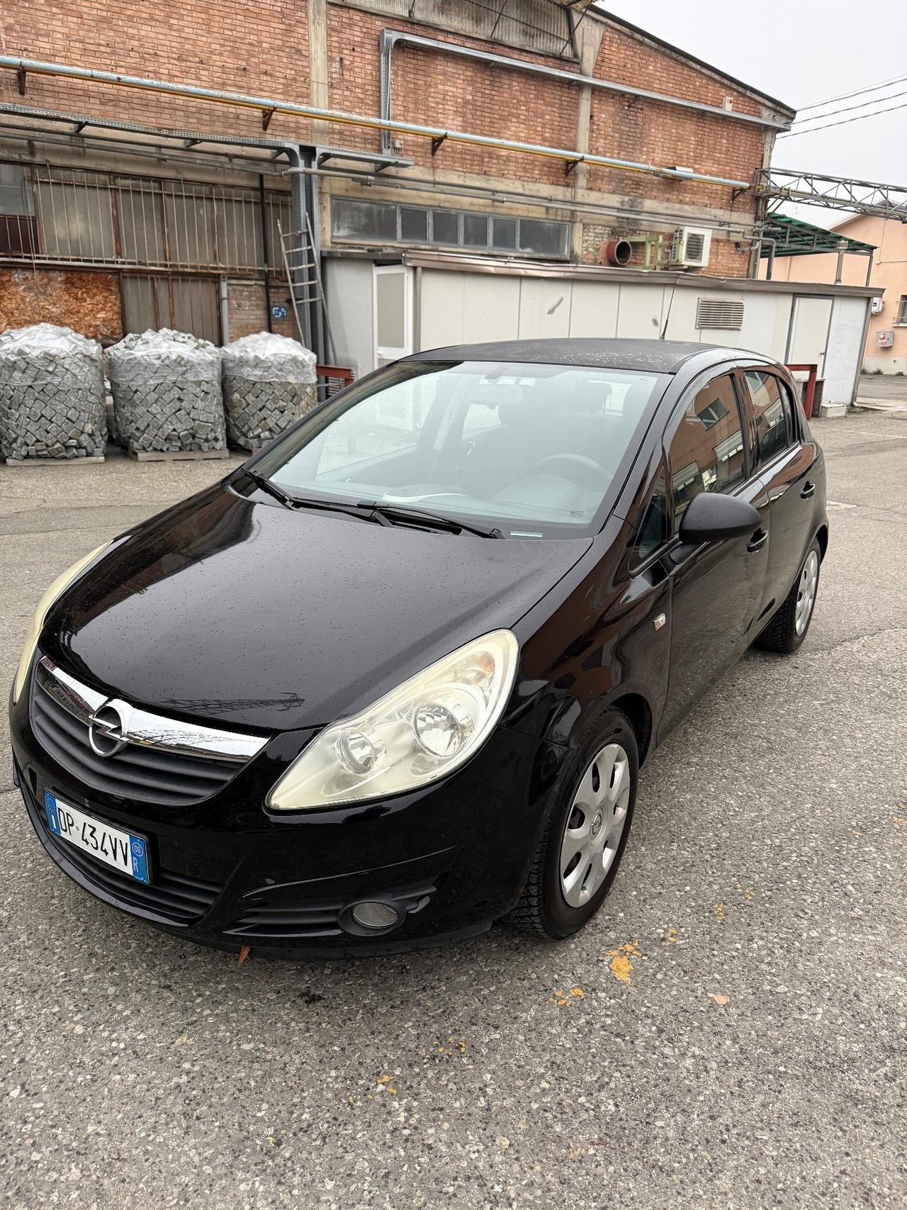 Opel Corsa 1.2 5 porte Cosmo