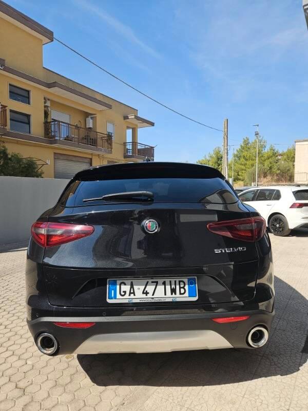 Alfa Romeo Stelvio 2.2 t Super rwd 160cv auto