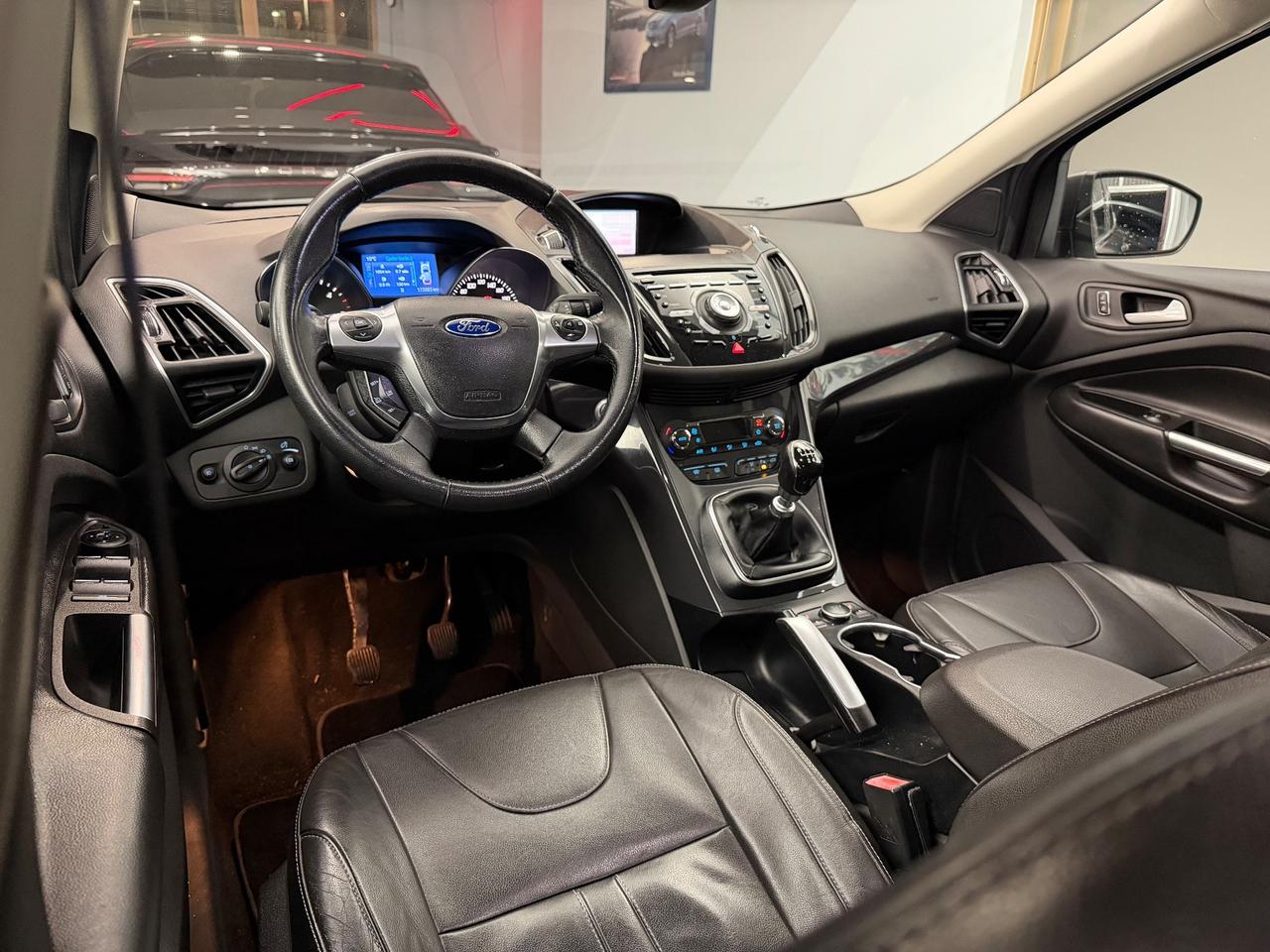 Kuga 2.0 TDCI 140 CV 4WD Titanium