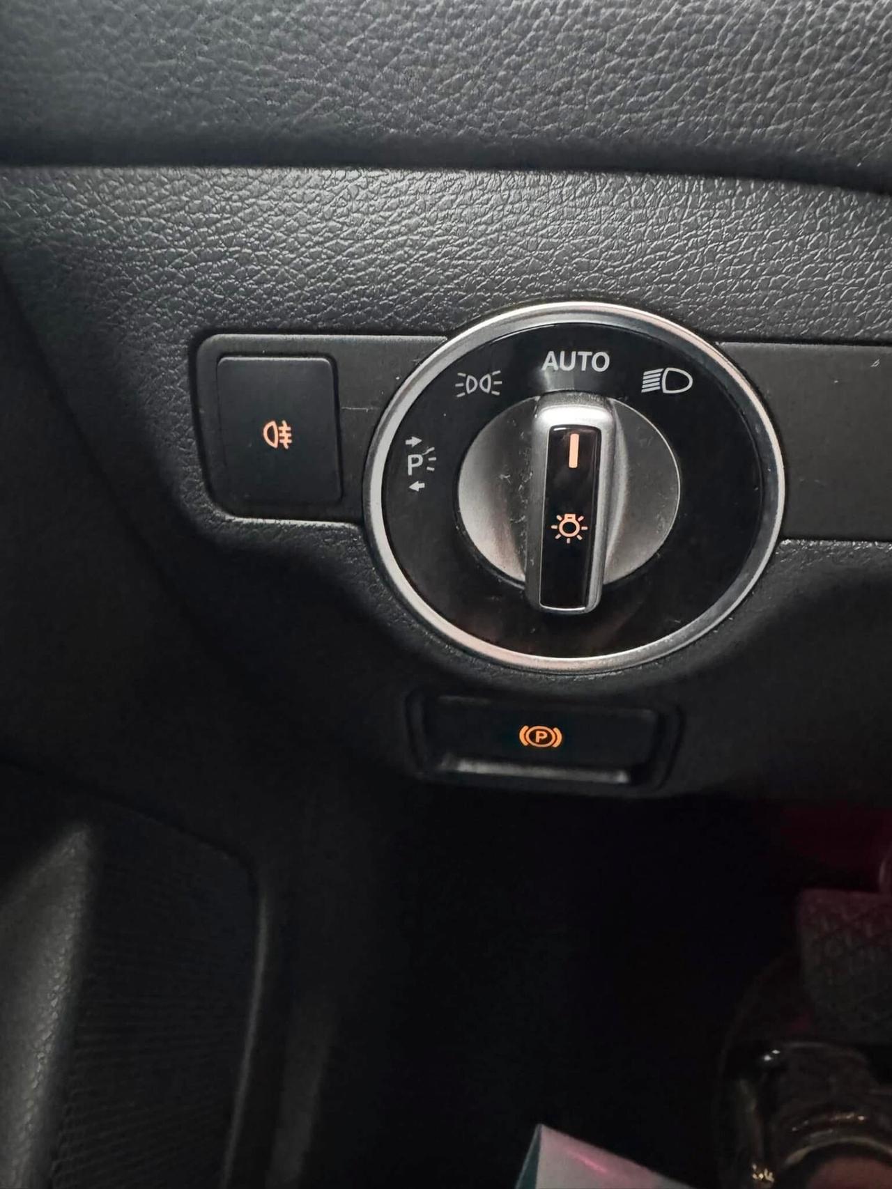 Mercedes-benz GLA 200 d Automatic Premium NIGHT EDITION