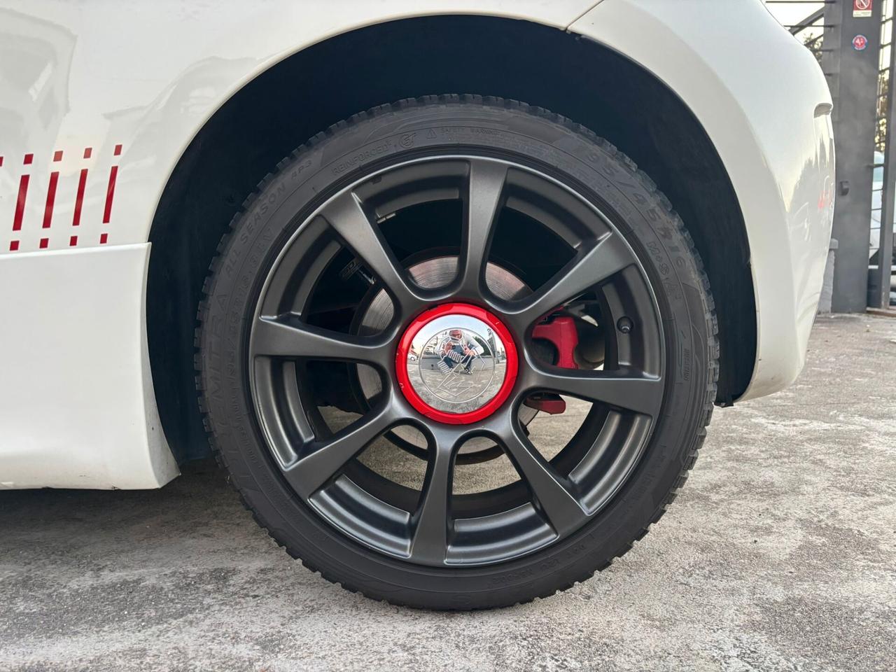 Abarth 500 1.4 Turbo T-Jet Custom