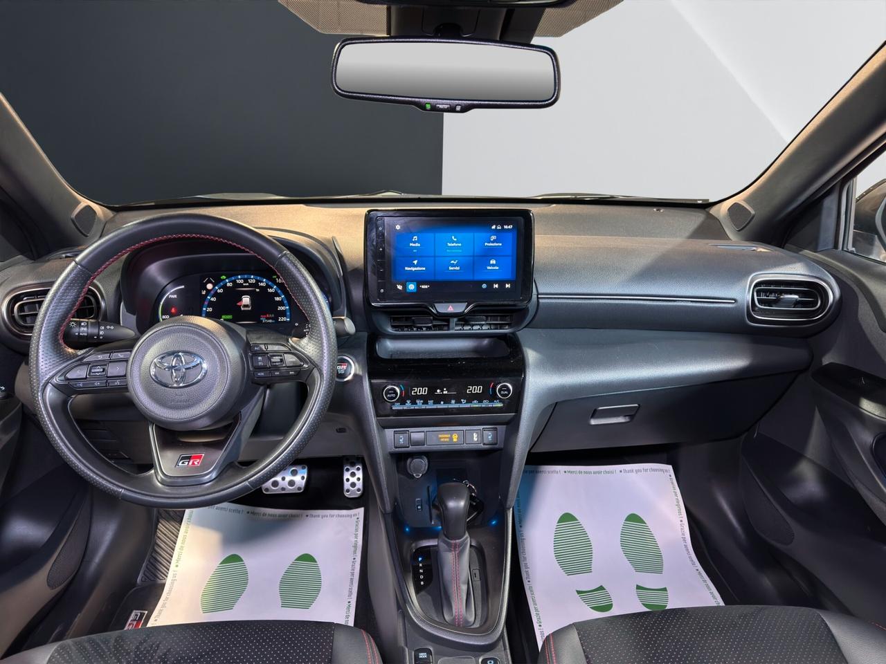 Toyota Yaris Cross 1.5 Hybrid 5p. E-CVT GR SPORT Black Sky