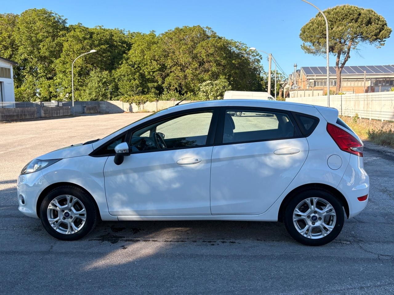 Ford Fiesta 1.4 5 porte Bz.- GPL Titanium