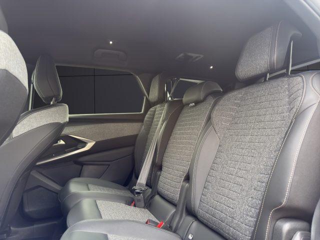 PEUGEOT 5008 Hybrid 136 e-DCS6 Allure Pack
