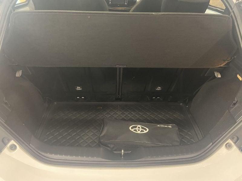 Toyota Aygo X 1.0B (72 CV) Active