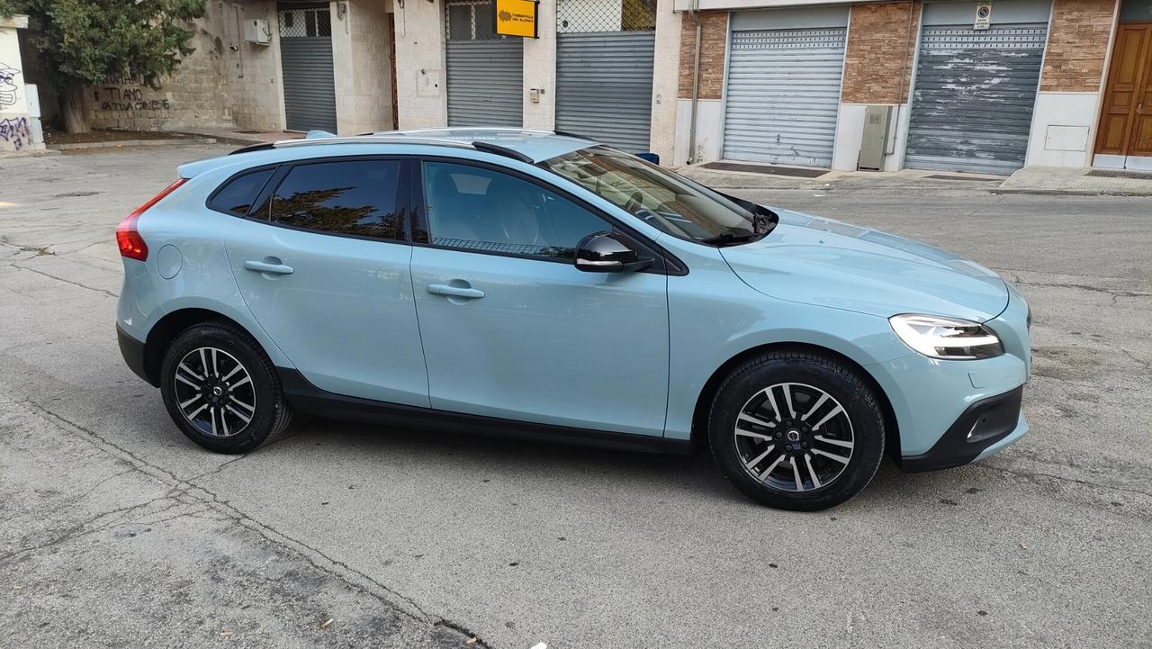 Volvo V40 Cross Country V40 Cross Country D2 Geartronic Style Plus