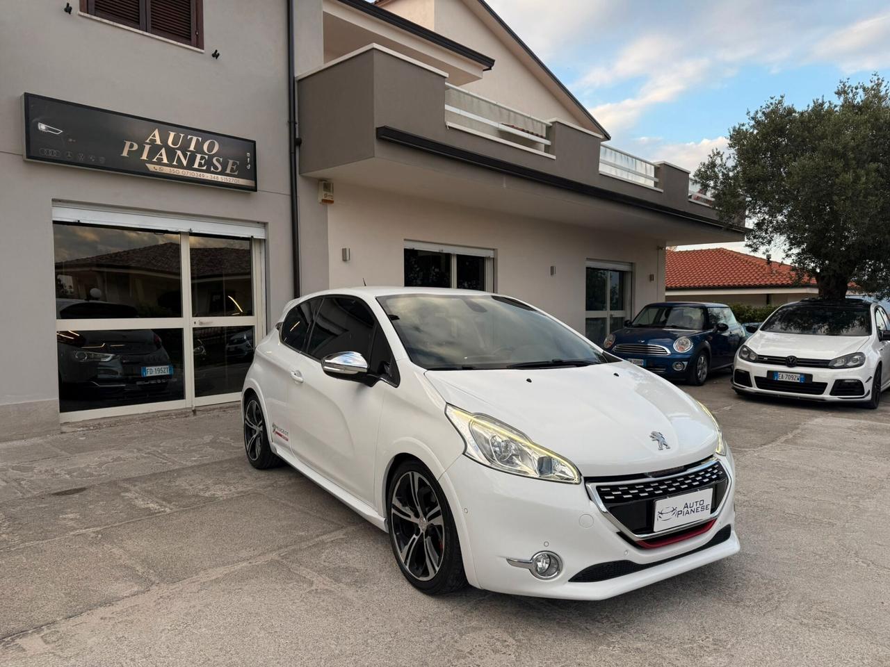 Peugeot 208 1.6 THP 200 CV 3 porte GTi
