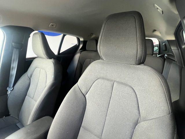 VOLVO XC40 T2 Geartronic Momentum Core