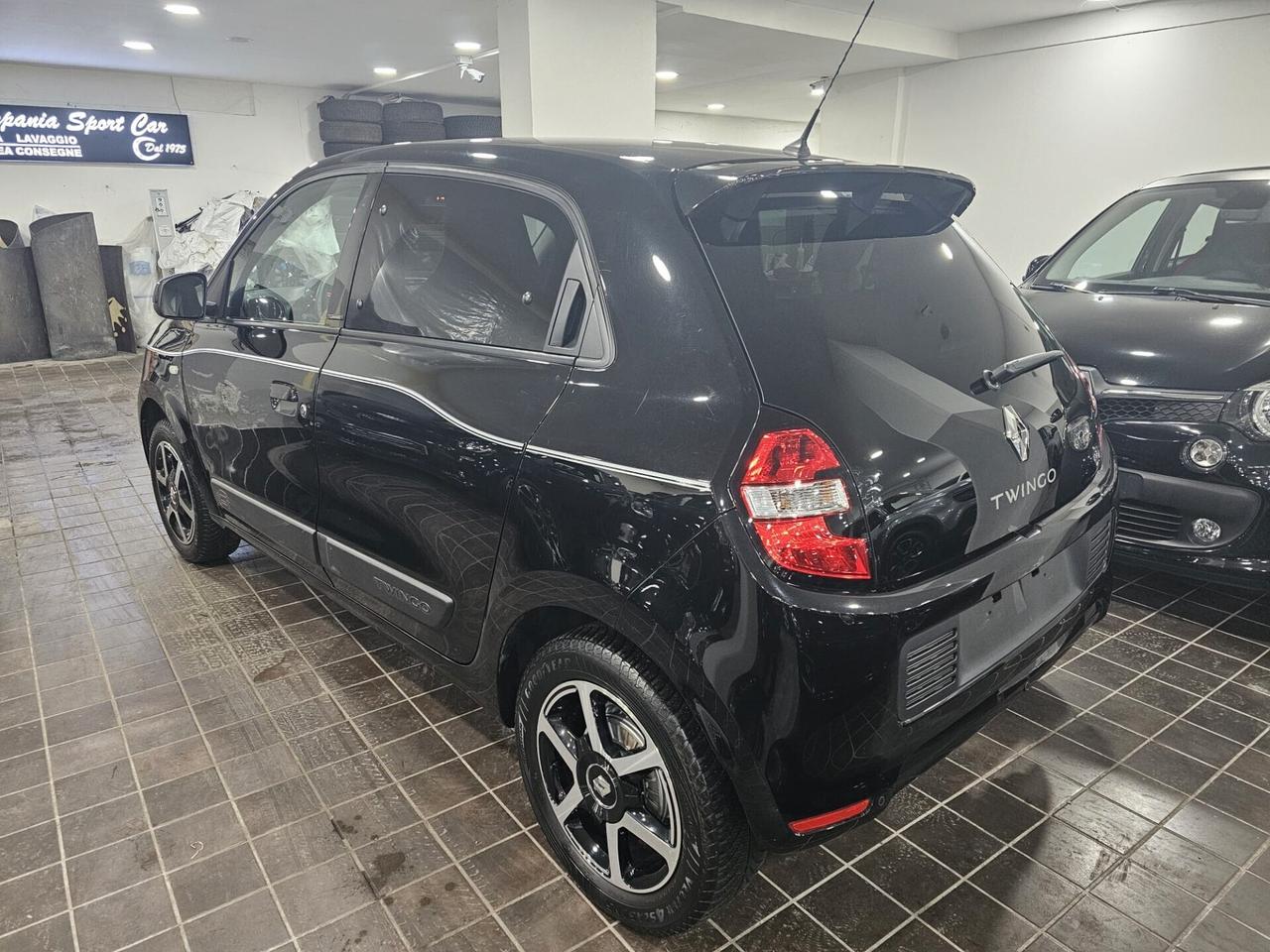 NUOVA RENAULT TWINGO INTENS TCe 0.9 BENZ 90CV TOTAL BLACK EDITION