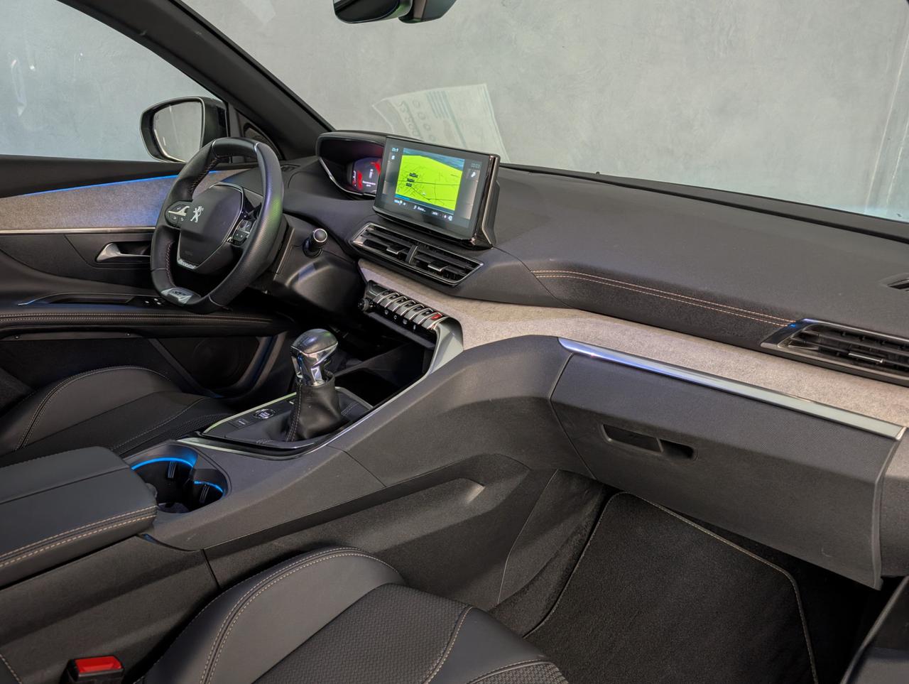 Peugeot 3008 1.2 puretech 130cv GT