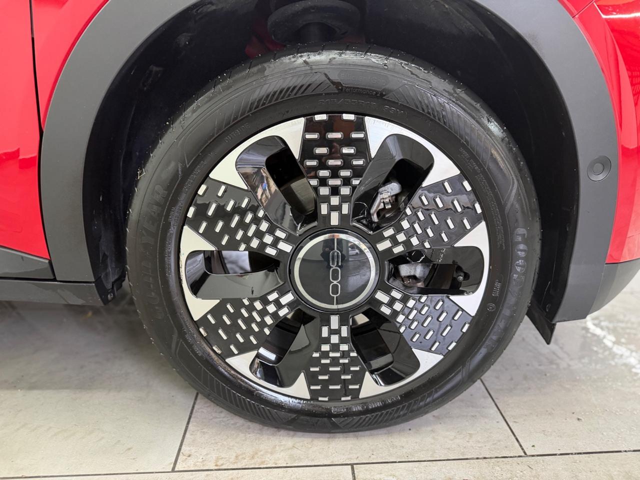 Fiat 600 Hybrid 100 CV DCT MHEV La Prima