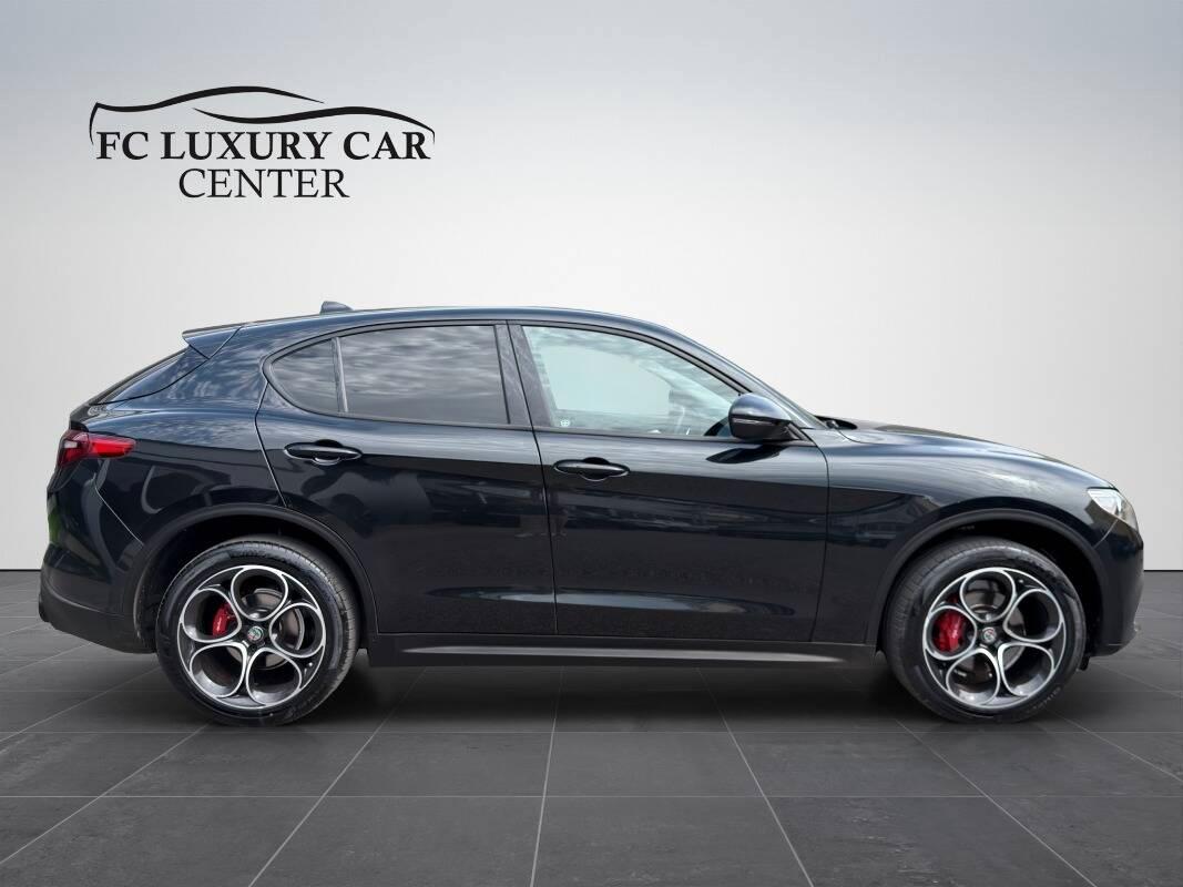 Alfa Romeo Stelvio 2.2 t Business Q4 190cv auto my19