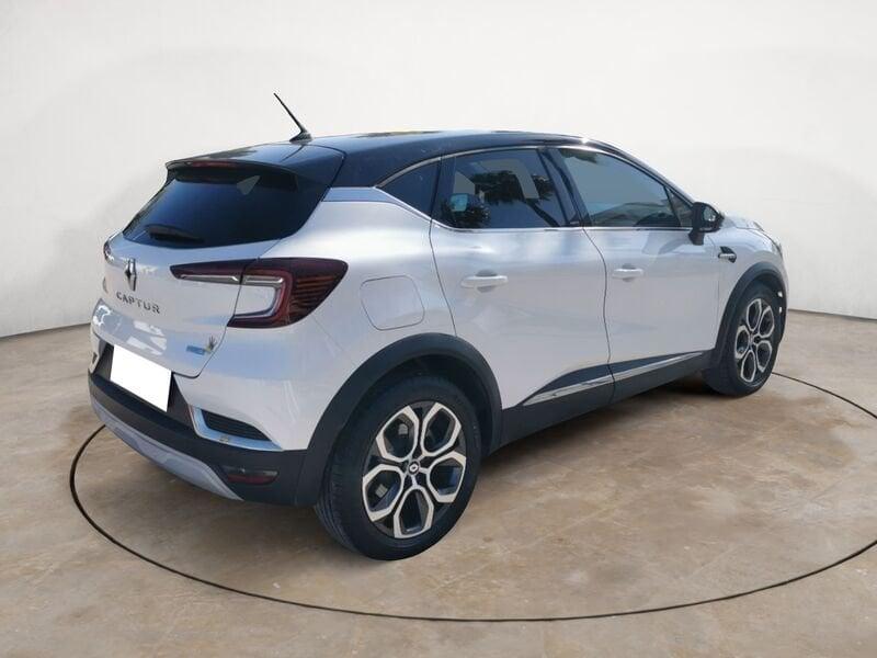 Renault Captur Plug-in Hybrid E-Tech 160 CV Intens