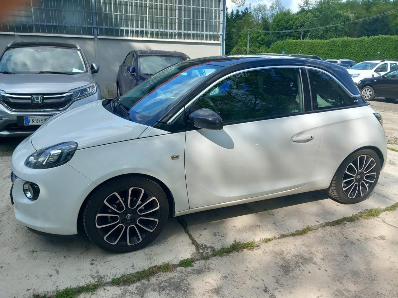 Opel Adam 1.2 70 CV Glam
