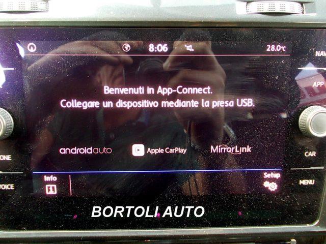 VOLKSWAGEN Polo 1.0 TSI 30.000 KM LIFE