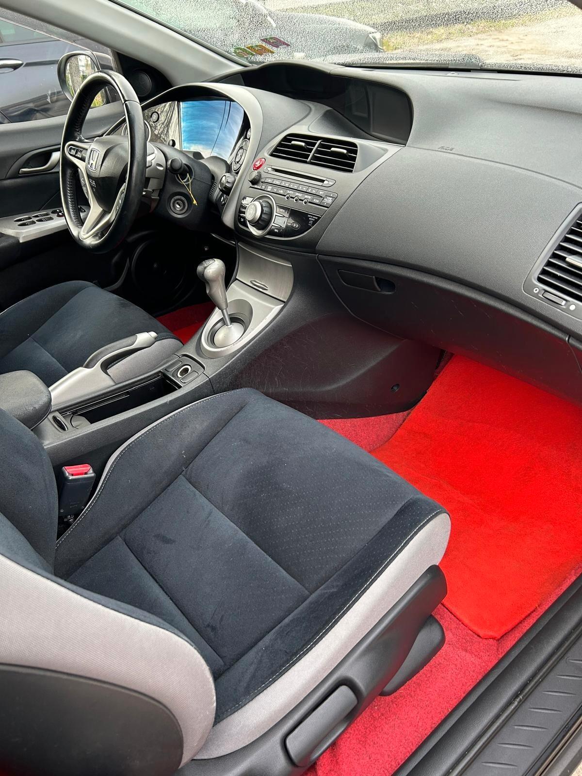 Honda Civic 1.8 i-VTEC 5p. Executive i-P