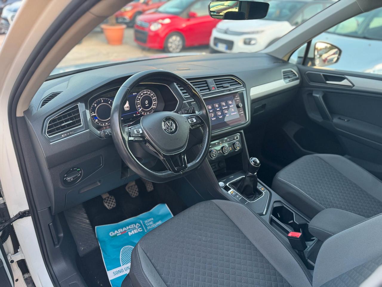 Volkswagen Tiguan 1.6 116CV R-LINE