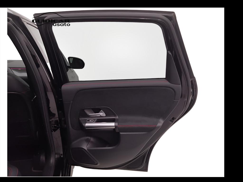 Mercedes-Benz Classe B - W247 2023 - B 180 d AMG Line Advanced Plus auto