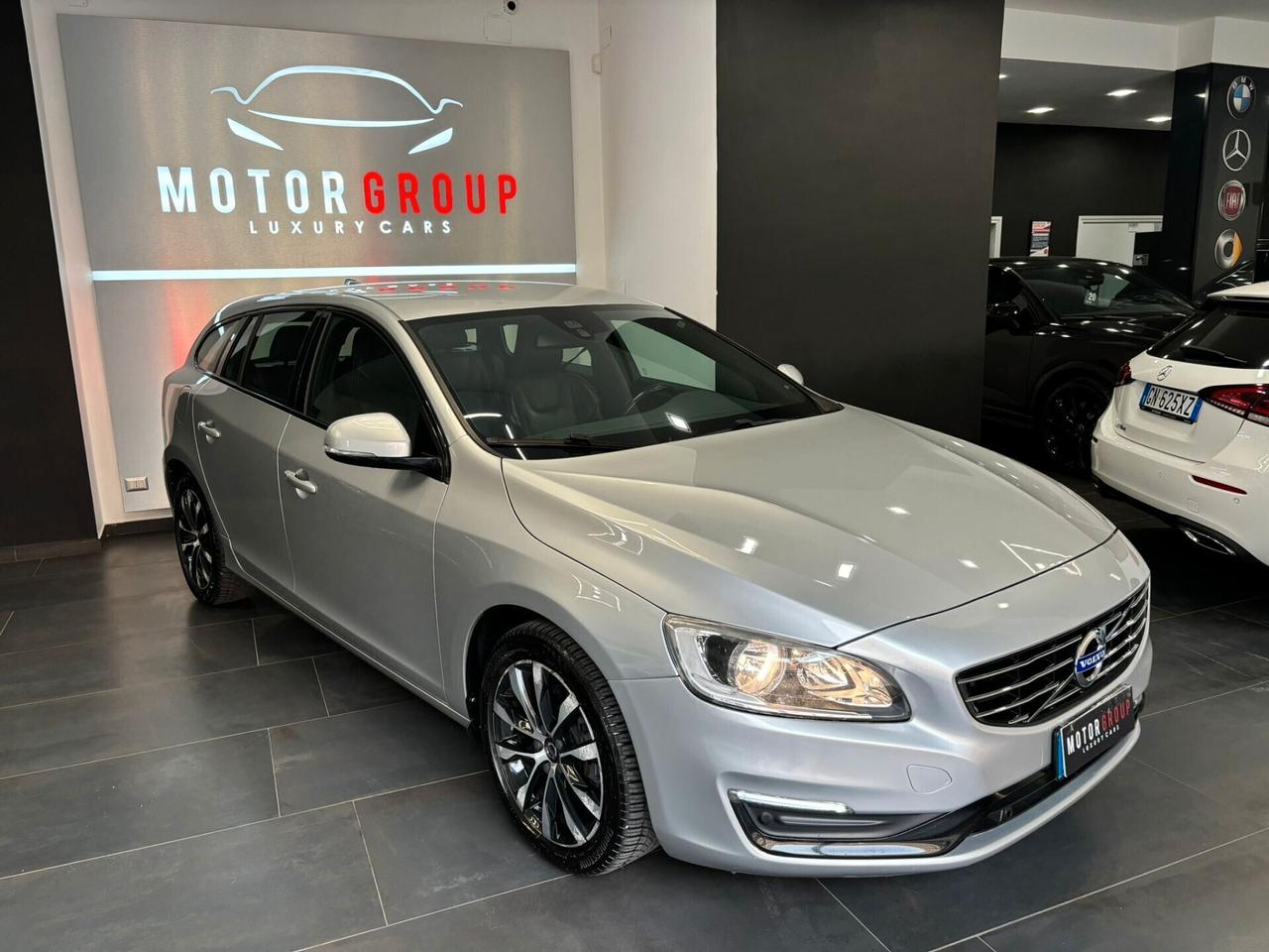 Volvo V60 D3 Geartronic Momentum 2.0 150CV