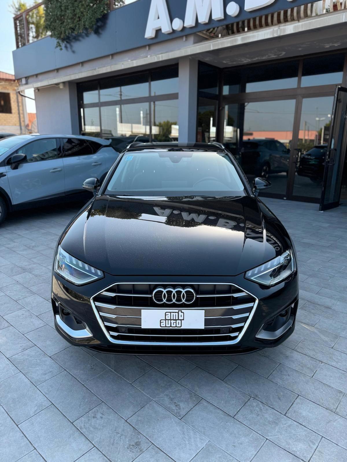 Audi A4 Avant 30 TDI/136 CV S tronic Business Advanced