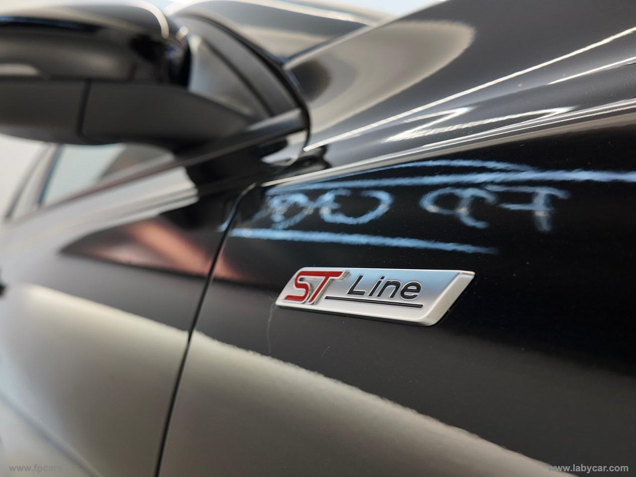 FORD Focus 1.5 EcoBlue 115CV aut. 5p. ST-Line TOTAL BLACK