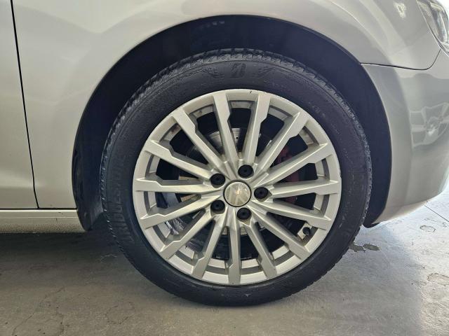 Volkswagen Golf VI 5p 2.0 tdi Comfortline 140cv Automatico