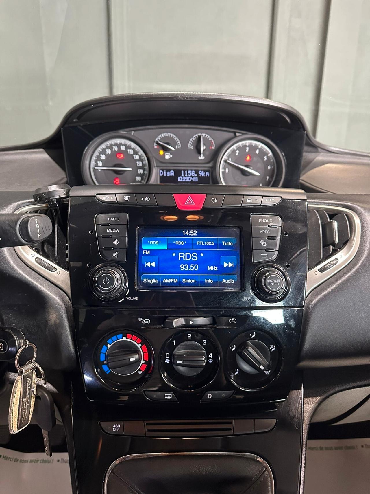 Lancia Ypsilon 1.2 69 CV 5 porte Gold (PER NEOPATENTATI)