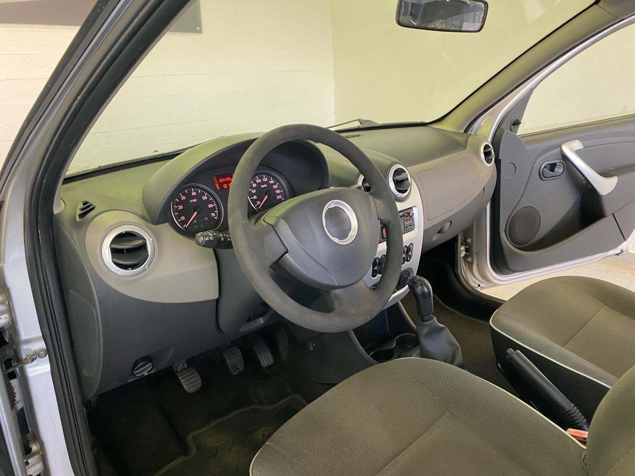 Dacia Sandero 1.2 16V GPL 75CV Embleme