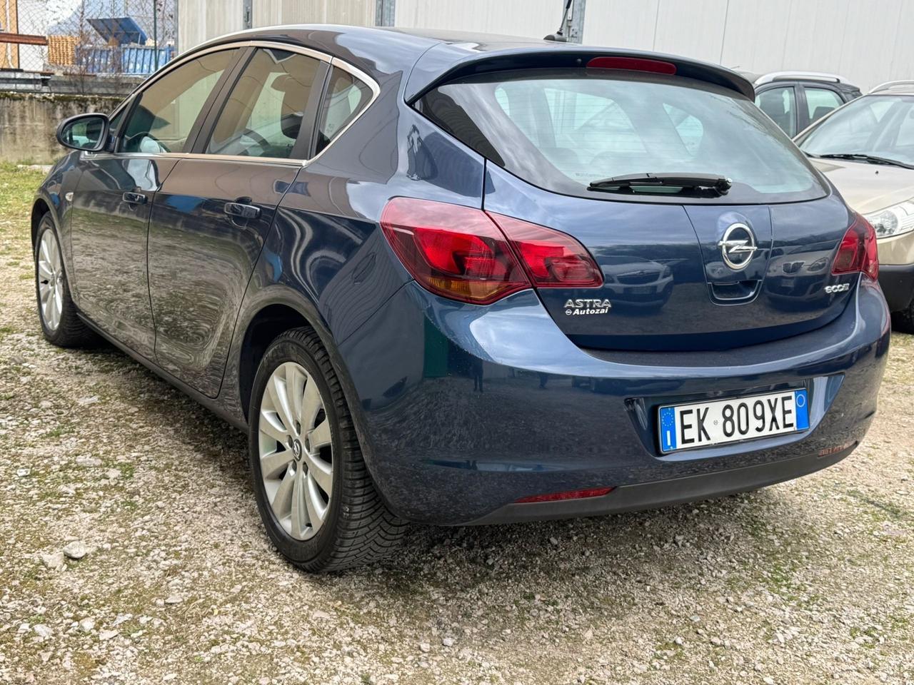 Opel Astra 1.7 CDTI 110CV 5 porte Cosmo NEOPATENTATI