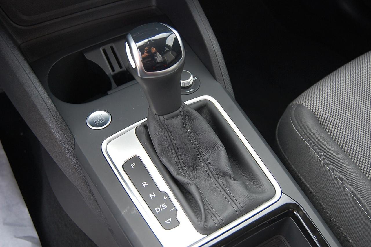 Audi Q2 35 TDI S tronic Identity Black