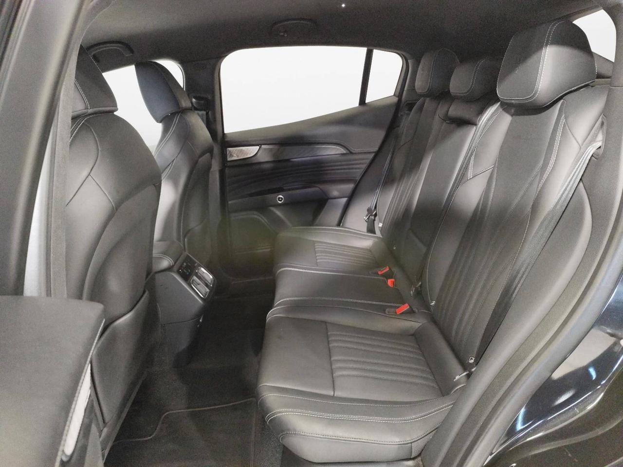 Maserati Grecale mhev Modena 330cv