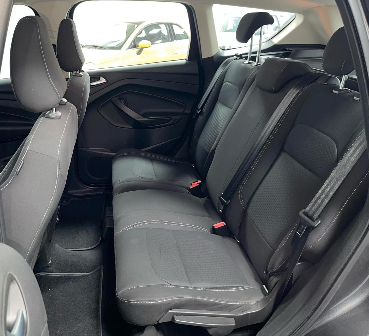 Ford Kuga 2.0 TDCI 120 CV S&S 2WD ST-Line